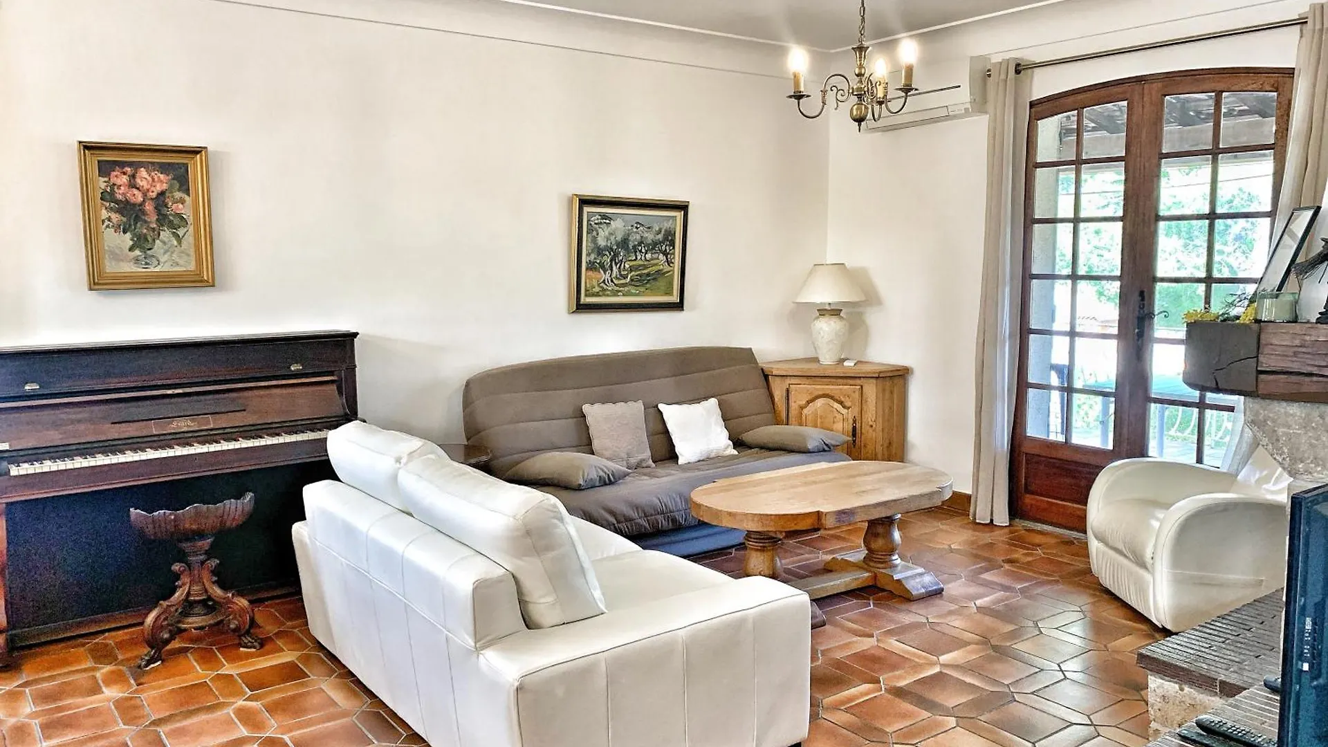 Villa Familiale A Sanary, Climatisee, Plage A Pieds
